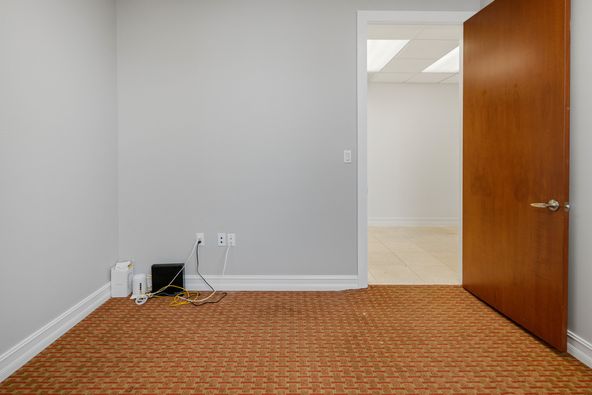 Ponce Tower Office - 510: 1805 Ponce de Leon Blvd, Coral Gables, FL 33134